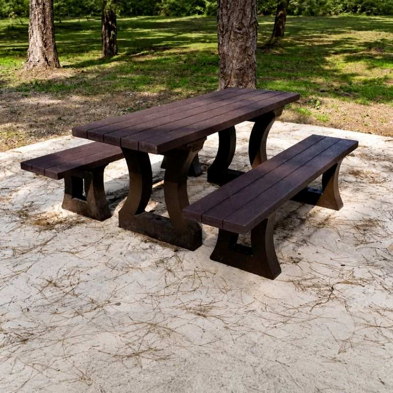 Table picnic en plastique recyclé