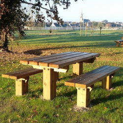 Table de jardin résistante usage intensif Table de jardin résistante usage intensif