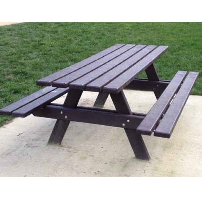 Table de camping traditionnelle en plastique recyclé Table de camping traditionnelle en plastique recyclé